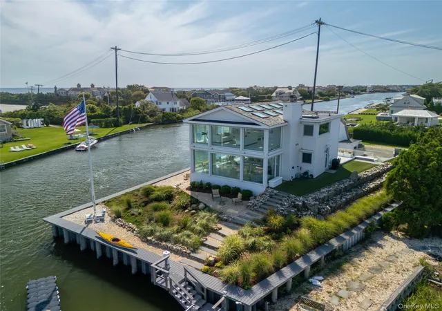 3rd image of 38 Beach Ln, Southampton, NY 11959 | MLS# 1005932