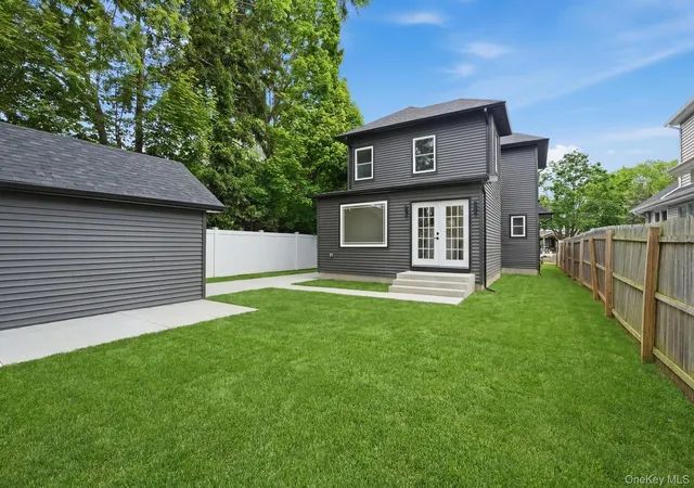 4th image of 2532 Washington Ave, Hempstead, NY 11572 | MLS# 1005954