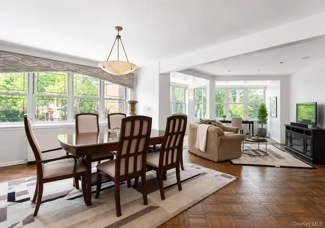 Homes for sale in North Hempstead, NY | 180 S Middle Neck Rd #1N, North Hempstead, NY 11021 | MLS# 1005961