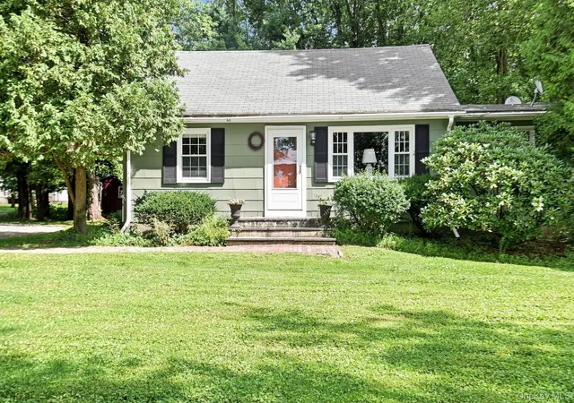 Single family home for sale at 4-6 Anderson Rd, Clinton Corners, NY 12514 | MLS# 1005969
