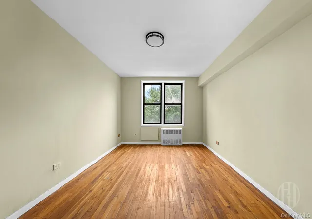 4th image of 50-21 39 Pl #3B, Sunnyside, NY 11104 | MLS# 1005983