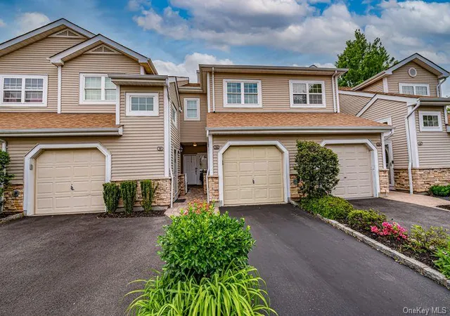 1st image of 34 Carriage Ln, Oyster Bay, NY 11803 | MLS# 1005997