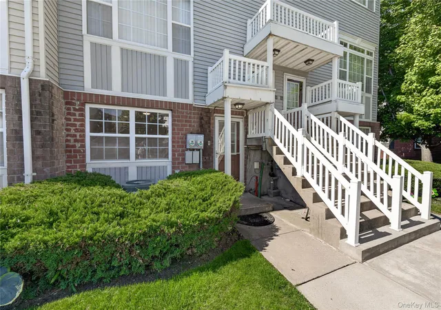 5th image of 93 Admiral Ct, Bronx, NY 10473 | MLS# 1006002