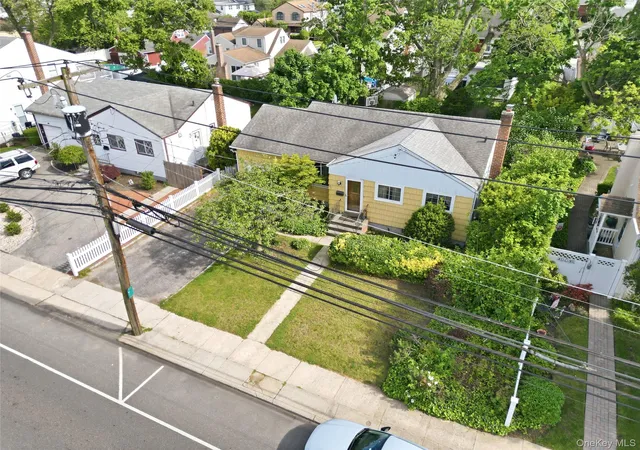 2nd image of 132 Davison Ave, Oceanside, NY 11572 | MLS# 1006004