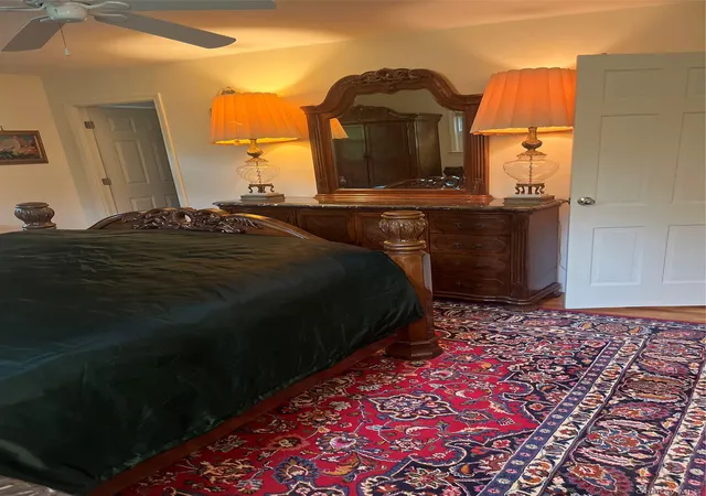 Photo 1 of Single family home for sale at 5 Breezy Hl Dr, Northport, NY 11768 | MLS# 1006049 | Listing updated on 2026-05-30