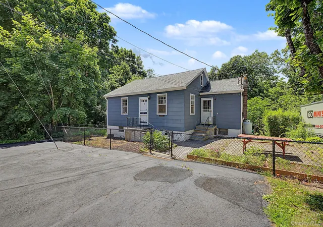 Homes for sale in Kent, NY | 121 Putnam Dr, Kent, NY 10512 | MLS# 1006076