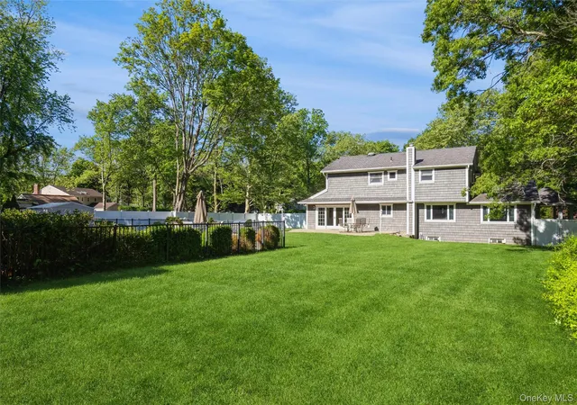 37th image of 5 Blossom St, Huntington, NY 11746 | MLS# 1006085