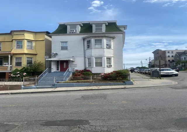 Photo 1 of Multi family home for sale at 173 Elm St, Yonkers, NY 10701 | MLS# 1006091 | Listing updated on 2026-06-13