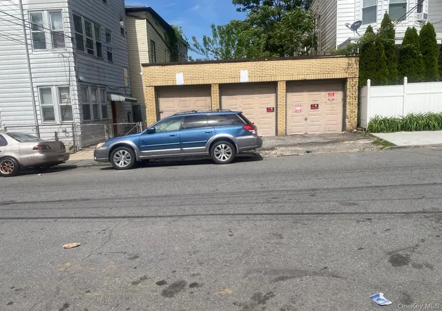 Photo 2 of Multi family home for sale at 173 Elm St, Yonkers, NY 10701 | MLS# 1006091 | Listing updated on 2026-06-13