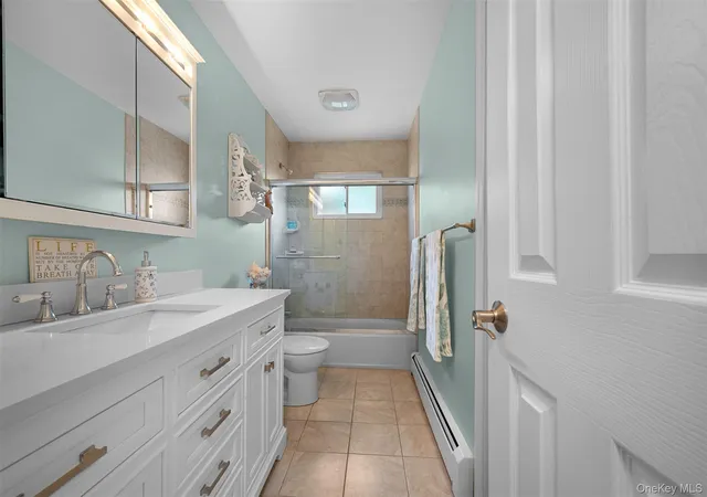 4th image of 117 Washington Pl, Massapequa, NY 11758 | MLS# 1006105