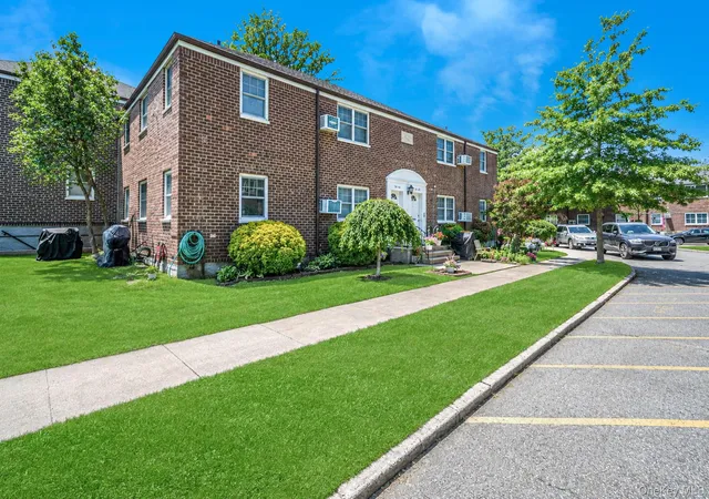 2nd image of 5844 251st St #191, Little Neck, NY 11362 | MLS# 1006137