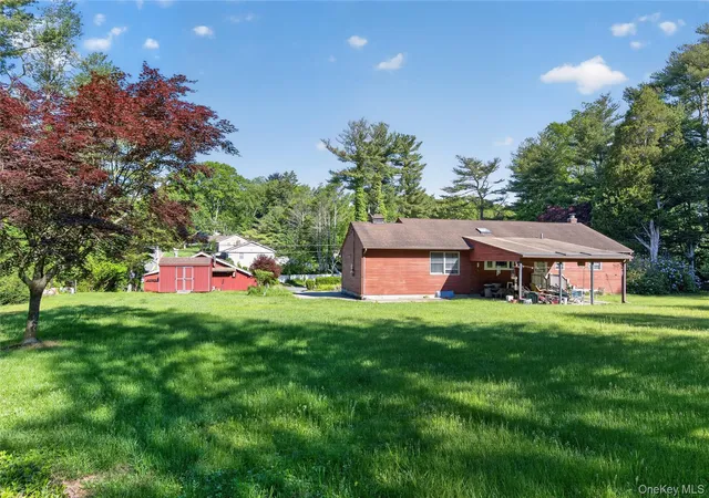 3rd image of 660 Washington Ave, Oyster Bay, NY 11803 | MLS# 1006154
