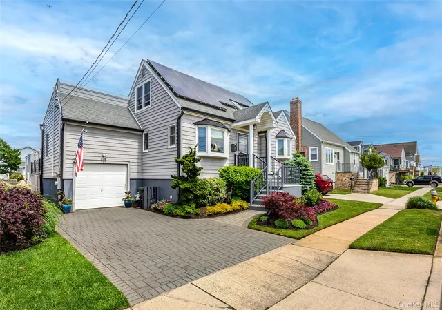 38th image of 650 S 9th St, Lindenhurst, NY 11757 | MLS# 1006172