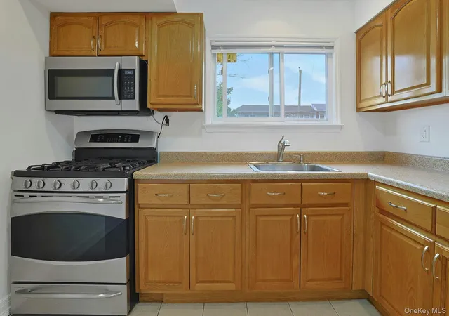 4th image of 12 Farley Dr, West Haverstraw, NY 10993 | MLS# 1006176