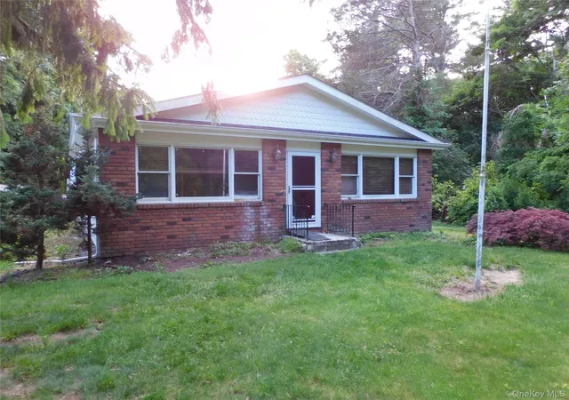 2nd image of 40 Wood Rd, Centereach, NY 11720 | MLS# 1006177