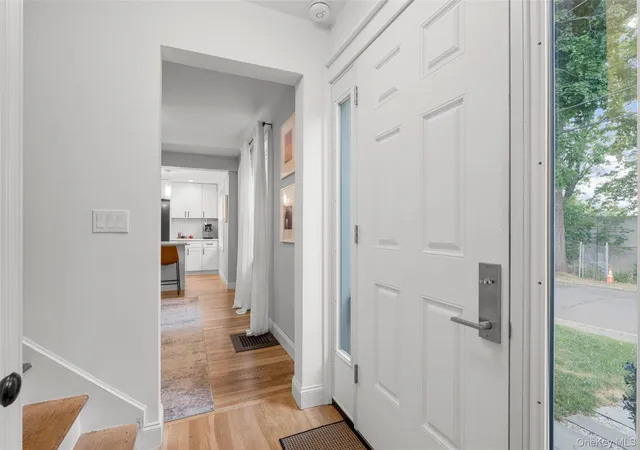 5th image of 1 Harmon Dr, Mamaroneck, NY 10538 | MLS# 1006192
