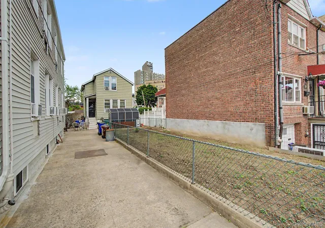 3rd image of 1608 Merry Ave, New York, NY 10461 | MLS# 1006195