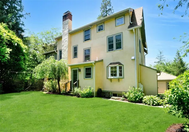 Homes for sale in Greenburgh, NY | 11 Sarven Ct, Greenburgh, NY 10591 | MLS# 1006211