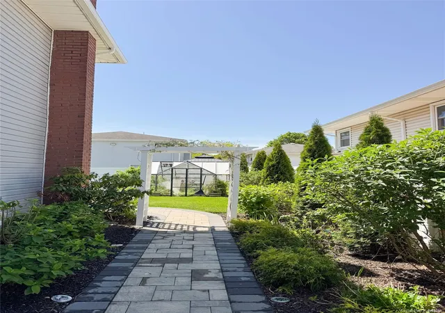34th image of 3618 Ladonia St, Hempstead, NY 11783 | MLS# 1006245