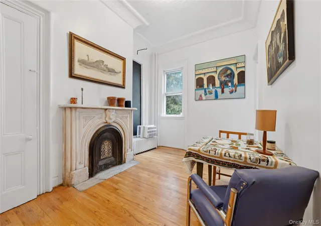 Photo 3 of Sale Pending at 977 Lorimer St, Brooklyn, NY 11222 | MLS# 1006257 | Listing updated on 2026-09-04