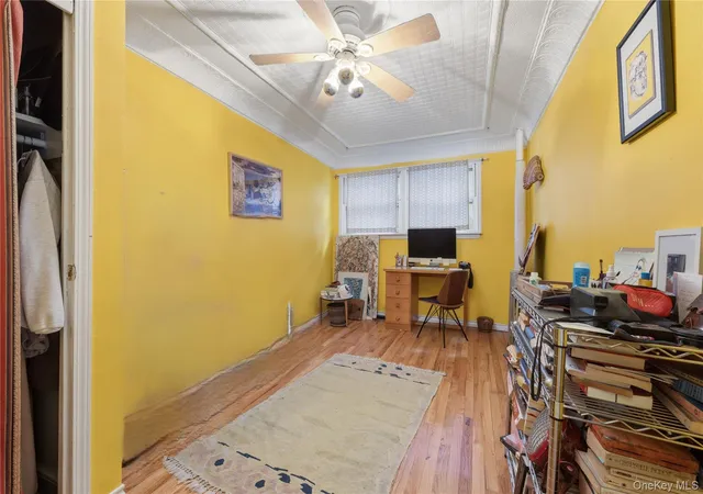 Photo 4 of Sale Pending at 977 Lorimer St, Brooklyn, NY 11222 | MLS# 1006257 | Listing updated on 2026-09-04