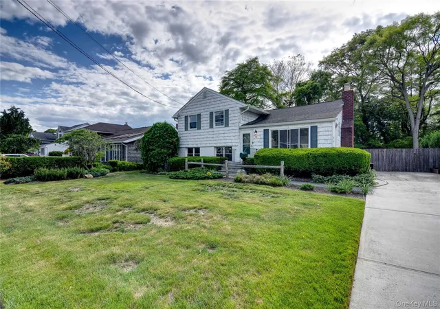 3rd image of 714 Tanglewood Rd, West Islip, NY 11795 | MLS# 1006258