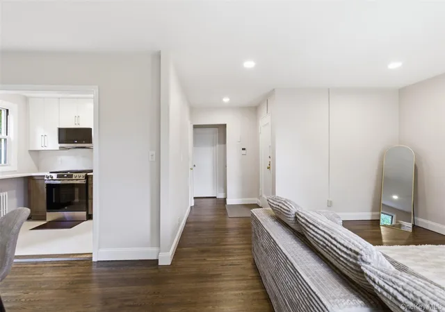 Photo 2 of Condo for sale at 16 Edwards St #3F, North Hempstead, NY 11577 | MLS# 1006283 | Listing updated on 2026-09-27