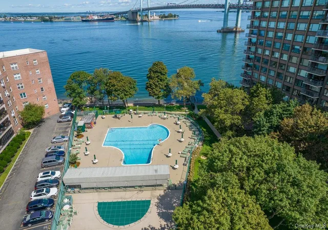 3rd image of 166-25 Powells Cove Blvd #15J, Whitestone, NY 11357 | MLS# 1006284