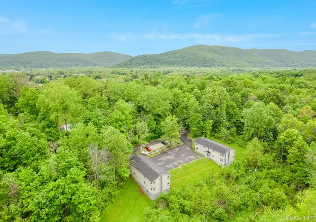 4th image of 4-8 Donlo Dr, Fishkill, NY 12524 | MLS# 1006286