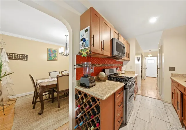 Photo 4 of Single family home for sale at 4425 Richardson Ave, Bronx, NY 10470 | MLS# 1006309 | Listing updated on 2026-08-15
