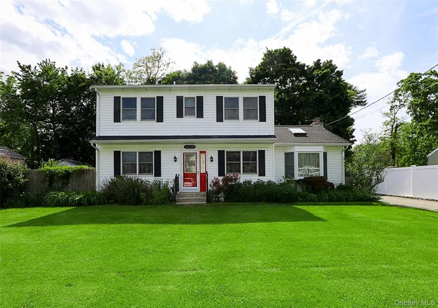1st image of 1372 Pine Dr, Bay Shore, NY 11706 | MLS# 1006311