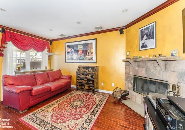 4th image of 1910 150Th St, Whitestone, NY 11357 | MLS# 1006342