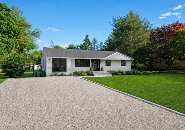 3rd image of 148 Ketay Dr S, East Northport, NY 11731 | MLS# 1006363