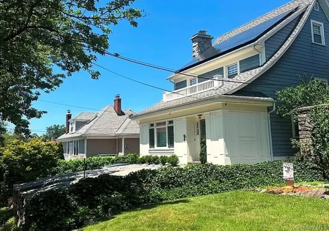 Photo 2 of Single family home for sale at 39 Marshall, Yonkers, NY 10705 | MLS# 1006381 | Listing updated on 2026-09-19