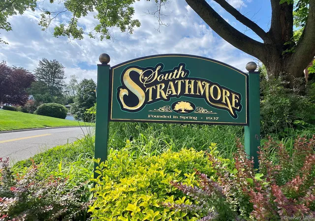25th image of 51 Deepdale Dr, North Hempstead, NY 11030 | MLS# 1006419