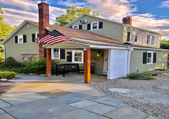 Photo 4 of Single family home for sale at 2303 Salt Point Turnpike, Clinton Corners, NY 12514 | MLS# 1006444 | Listing updated on 2026-09-25