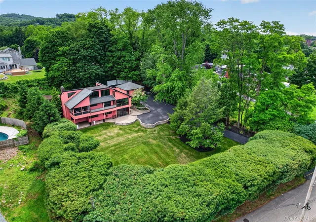 Photo 3 of Sale Pending at 4 Grandview Ave, Cornwall On Hudson, NY 12520 | MLS# 1006454 | Listing updated on 2026-08-08