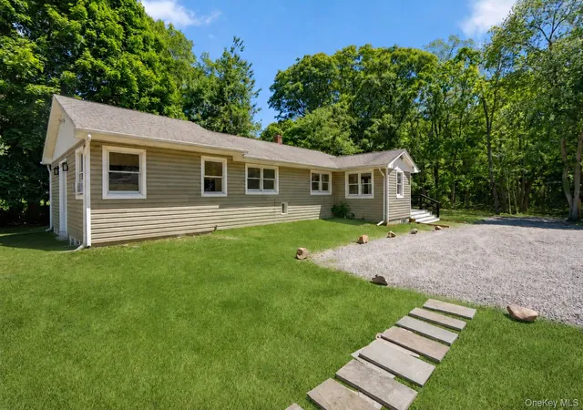 2nd image of 280 Holbrook Rd, Ronkonkoma, NY 11779 | MLS# 1006465