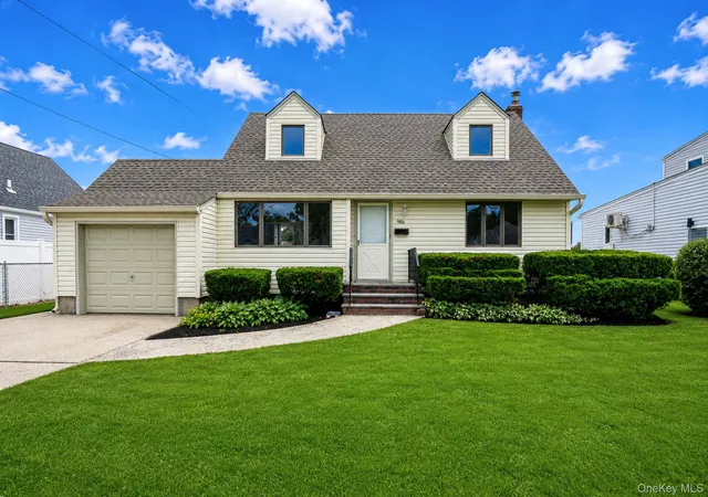 2nd image of 986 Cayuga Rd, West Hempstead, NY 11552 | MLS# 1006486