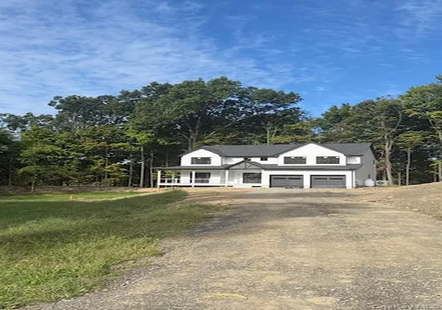 Single family home for sale at 477 Union Corners Rd, Warwick (Town), NY 10921 | MLS# 1006498
