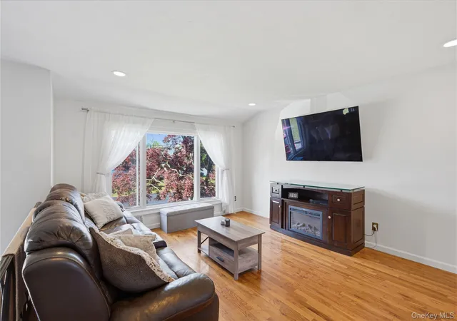 2nd image of 129 Sherman St, Brentwood, NY 11717 | MLS# 1006516