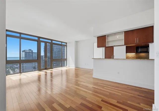 1st image of 175 Huguenot St #2602, New Rochelle, NY 10801 | MLS# 1006518