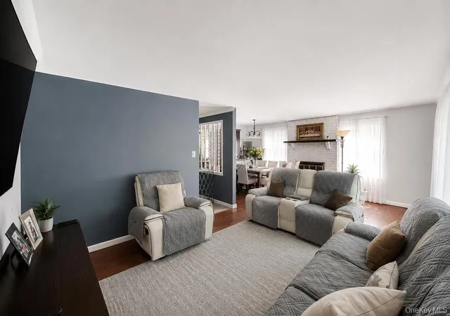 5th image of 3 Sugar Pine Cir, Brookhaven, NY 11763 | MLS# 1006525