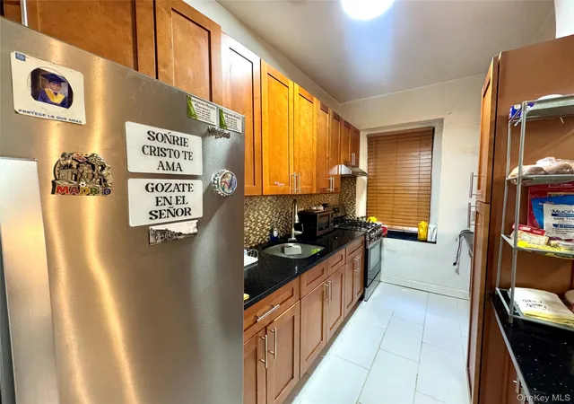 Homes for sale in New York, NY | 37-21 80Th St #1R, New York, NY 11372 | MLS# 1006539