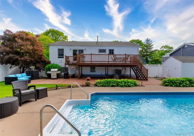 5th image of 395 Saldane Ave, Babylon, NY 11703 | MLS# 1006626