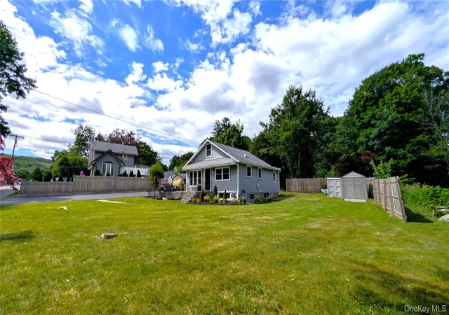 Homes for sale in Kent, NY | 26 Roslyn Rd, Kent, NY 10512 | MLS# 1006627