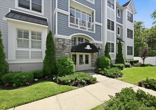 1st image of 15103 Aspenwood Dr, Oyster Bay, NY 11803 | MLS# 1006637