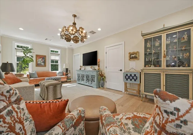 3rd image of 15103 Aspenwood Dr, Oyster Bay, NY 11803 | MLS# 1006637