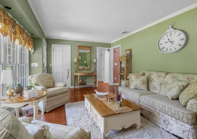5th image of 67 Clarke Dr, East Northport, NY 11731 | MLS# 1006643