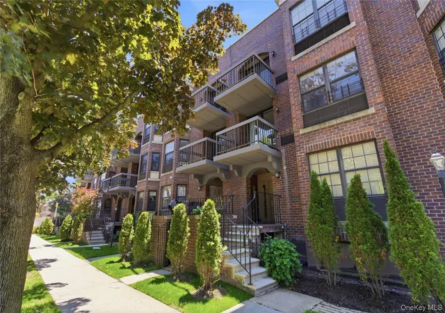 Homes for sale in New York, NY | 16306 71st Ave #1323, New York, NY 11365 | MLS# 1006652